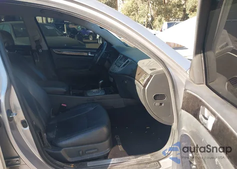 2012 Hyundai Genesis 3.8 z USA, uszkodzony, nr VIN KMHGC4DD7CU196747